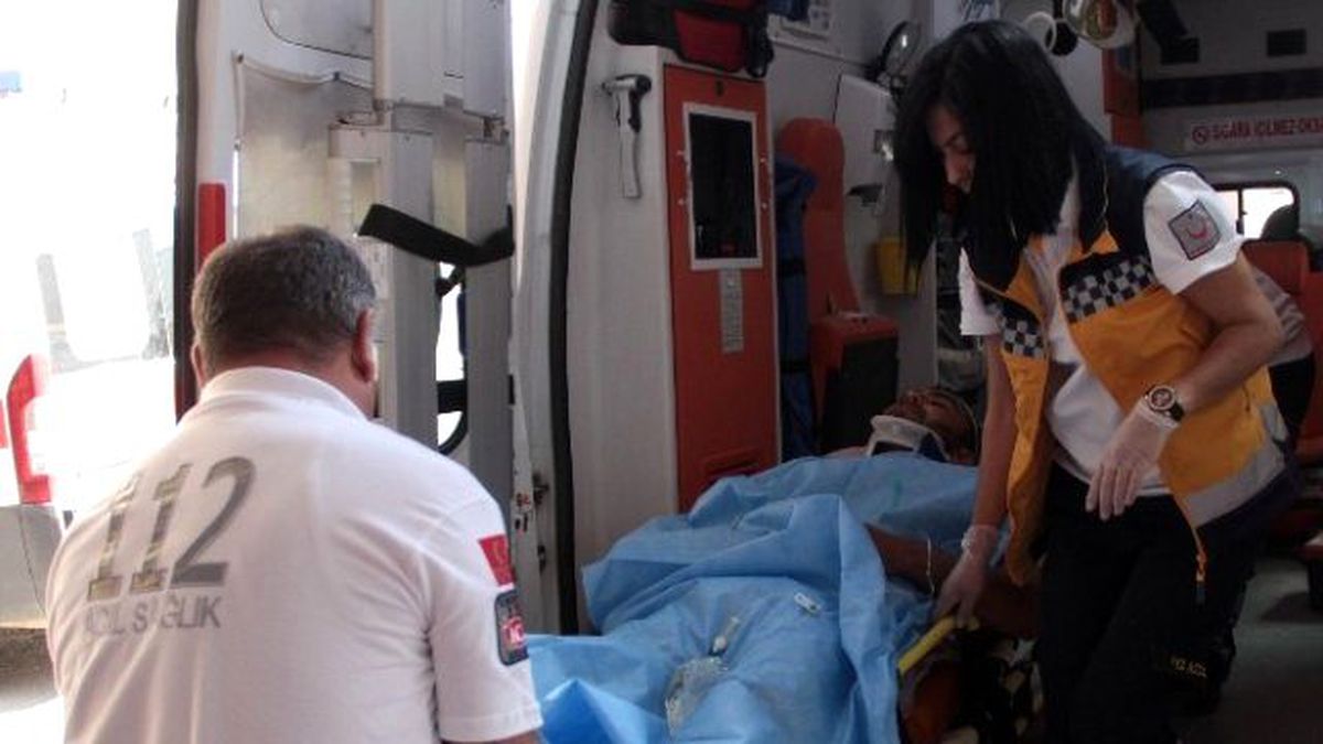 Tesisat Döşerken Akıma Kapıldı