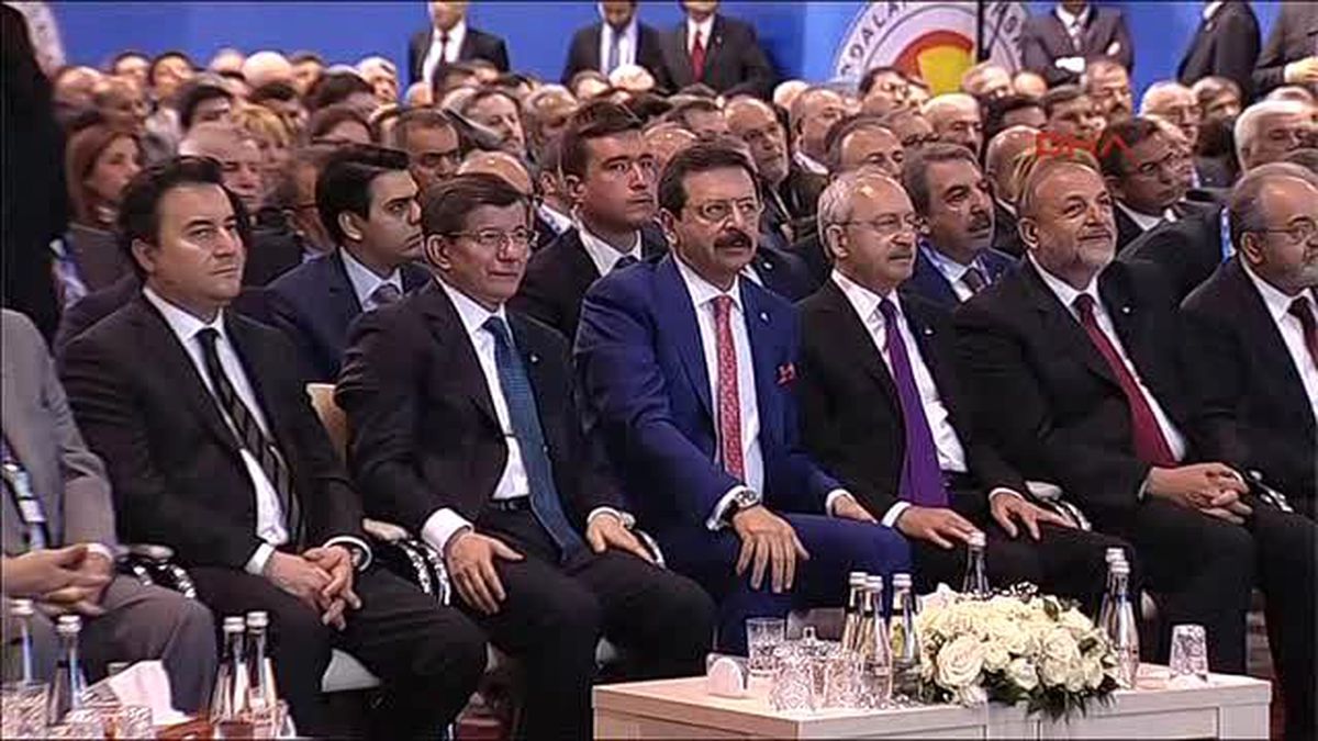 TOBB Genel Kurulu\'na Başbakan Davutoğlu ve CHP Genel Başkanı Kılıçdaroğlu Katıldı -1