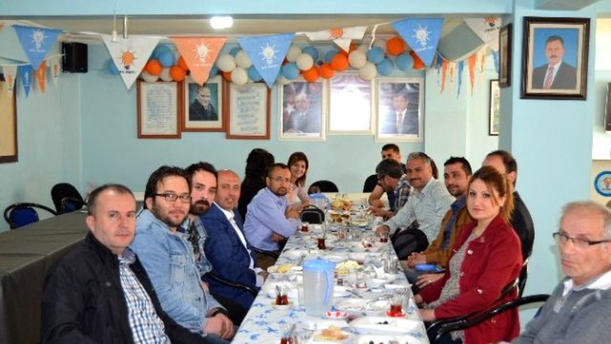 Aksoy: "Salihli\'nin Hizmete İhtiyacı Var"