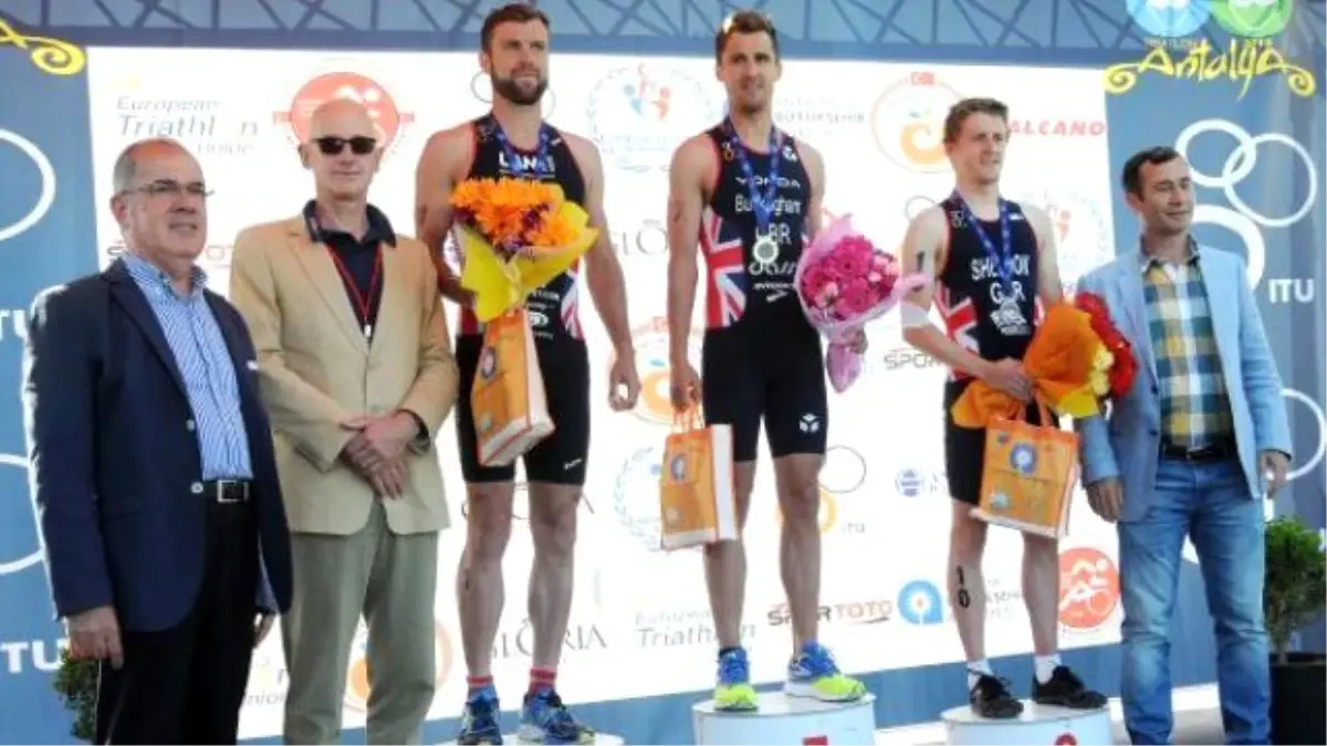 Avrupa Kupası ve Ulusal Triatlon Yarışları\'na Başladı, Ek Haber