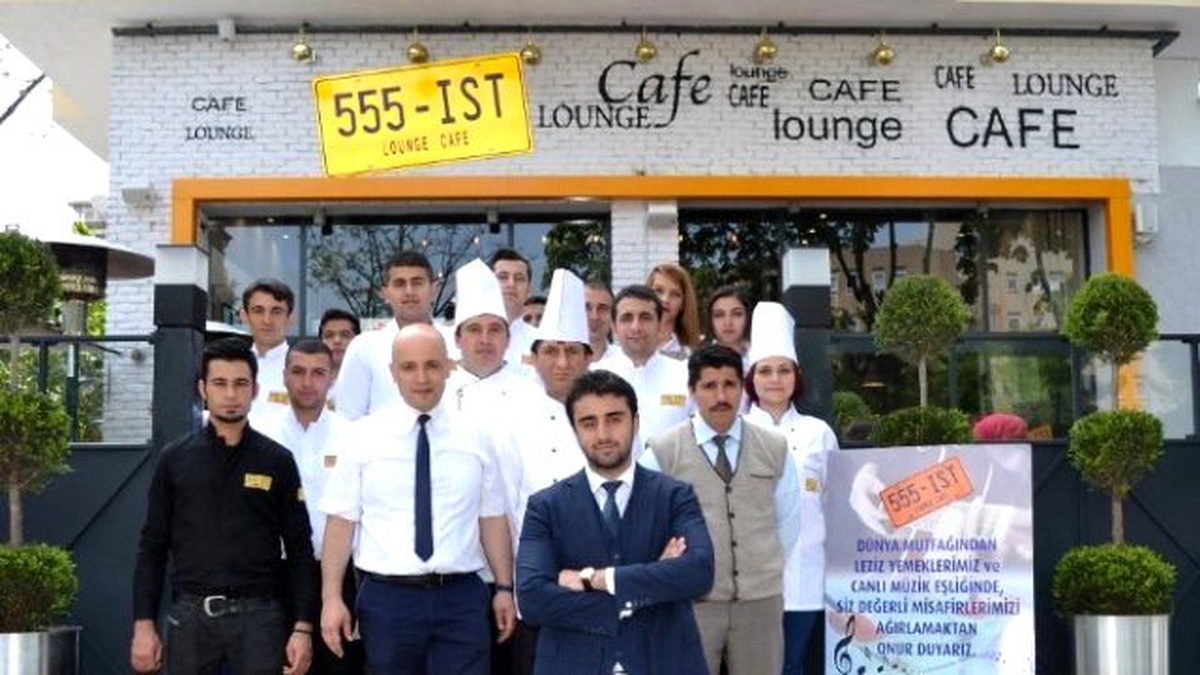 Azeri İş Adamı Türkiye'de Restoran Zinciri Kuruyor