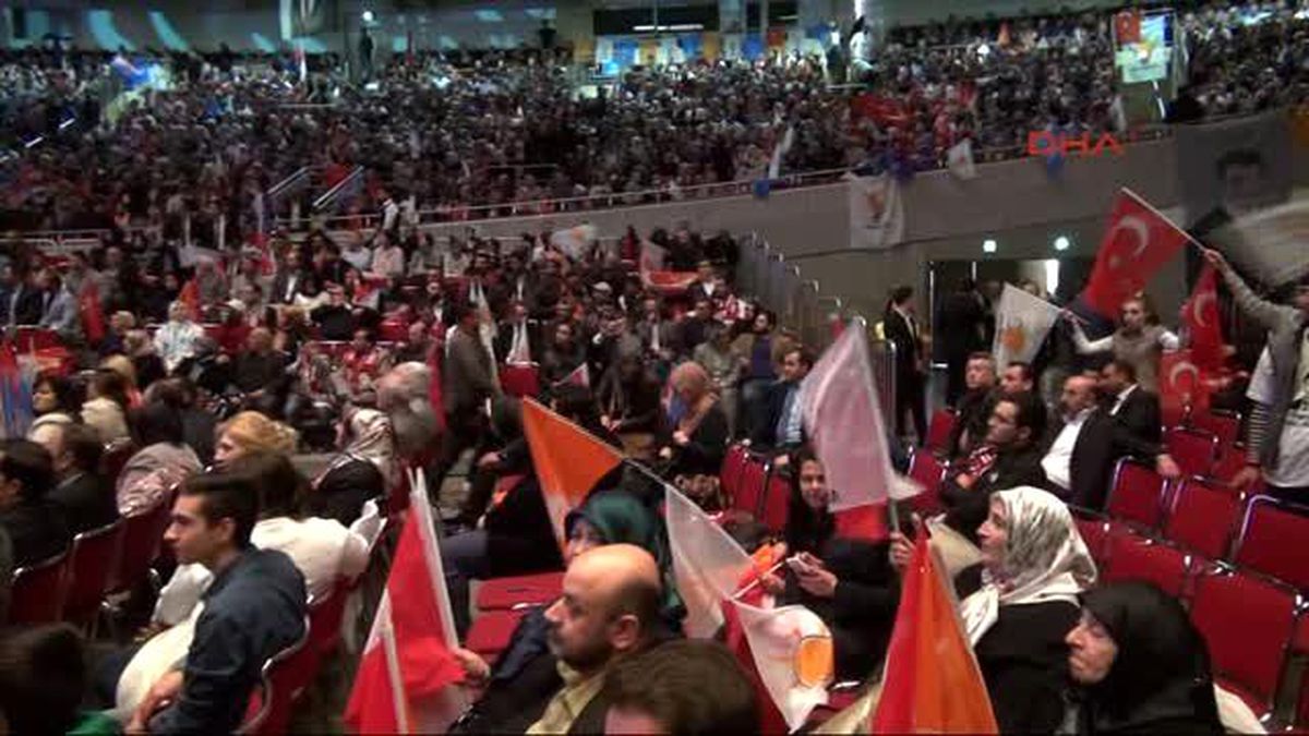 Başbakan Davutoğlu\'ndan Almanya\'ya Gölge Etmeyin Başka İhsan İstemezük