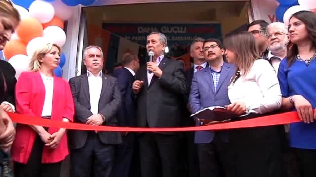 Arınç\'tan AK Parti\'yi Uçuran Seçim Tahmini