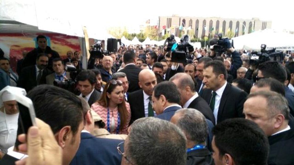 Cumhurbaşkanı Erdoğan Çanakkale Standını Ziyaret Etti