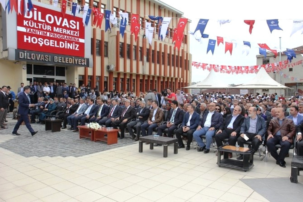 Dilovası, Kent Meydanı ve Kültür Merkezine Açıldı