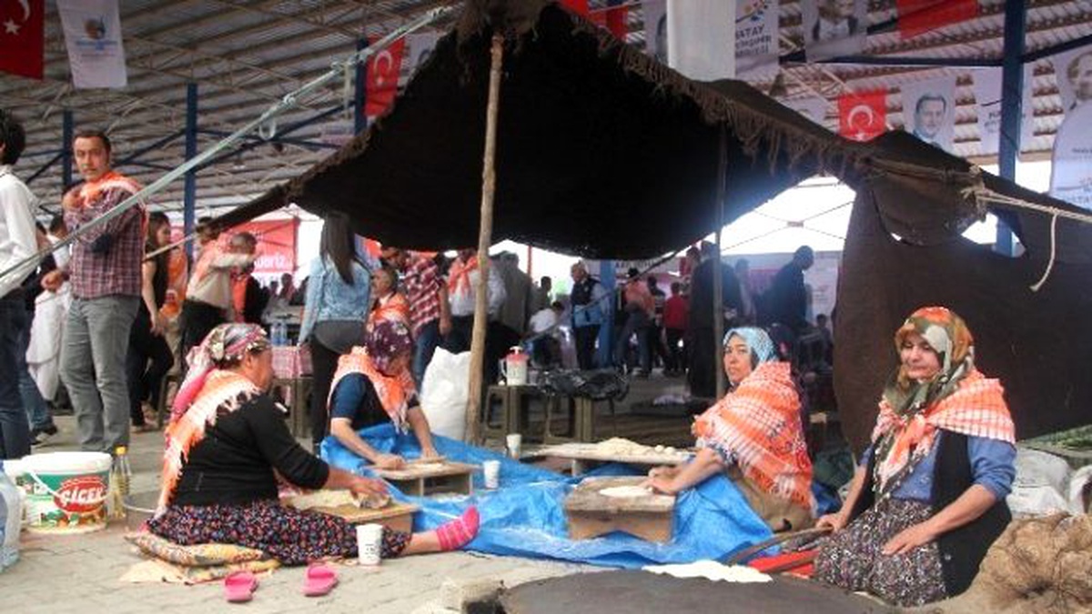 Dörtyol\'da Uluslararası Yörük Türkmen Şöleni
