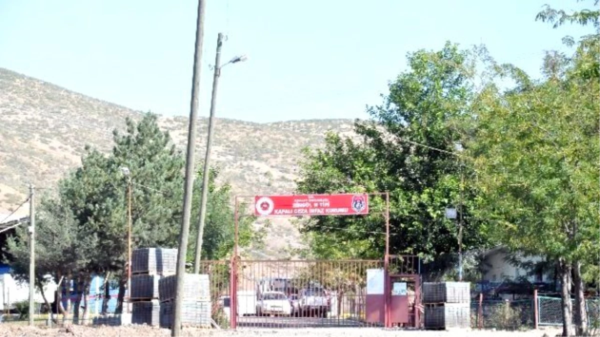 18 PKK\'lının Kaçtığı Cezaevinin Gardiyanları Suçsuz Bulundu