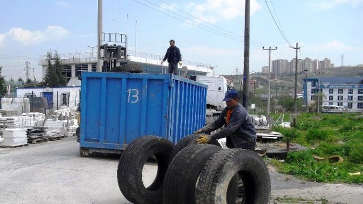 İzmit\'te Ayda 30 Ton Eski Lastik Toplanıyor