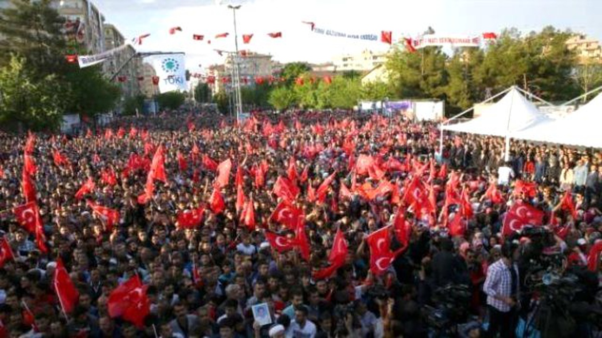 Kabesi Taksim Olan Demirtaş! Bak Burası Diyarbakır!