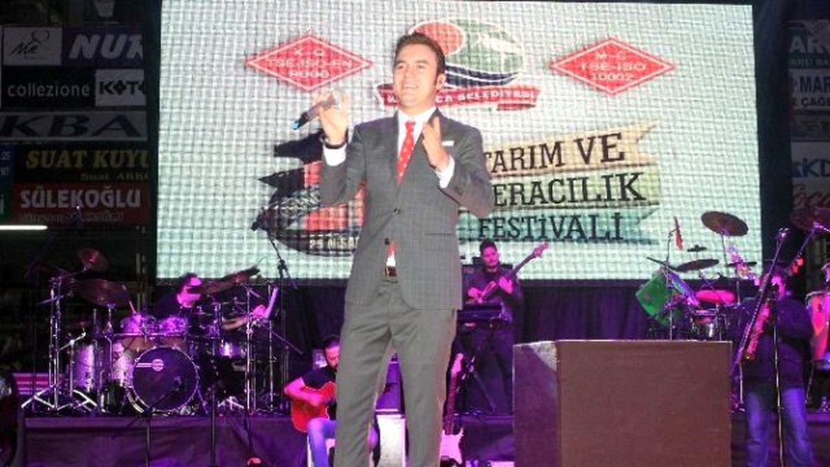 Kumluca\'da Mustafa Ceceli Rüzgarı Esti