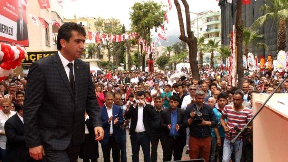 MHP\'den \'Plastik Milliyetçilik\' Cevabı