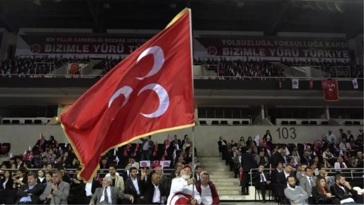 Bahçeli, MHP\'nin Seçim Beyannamesini Açıkladı