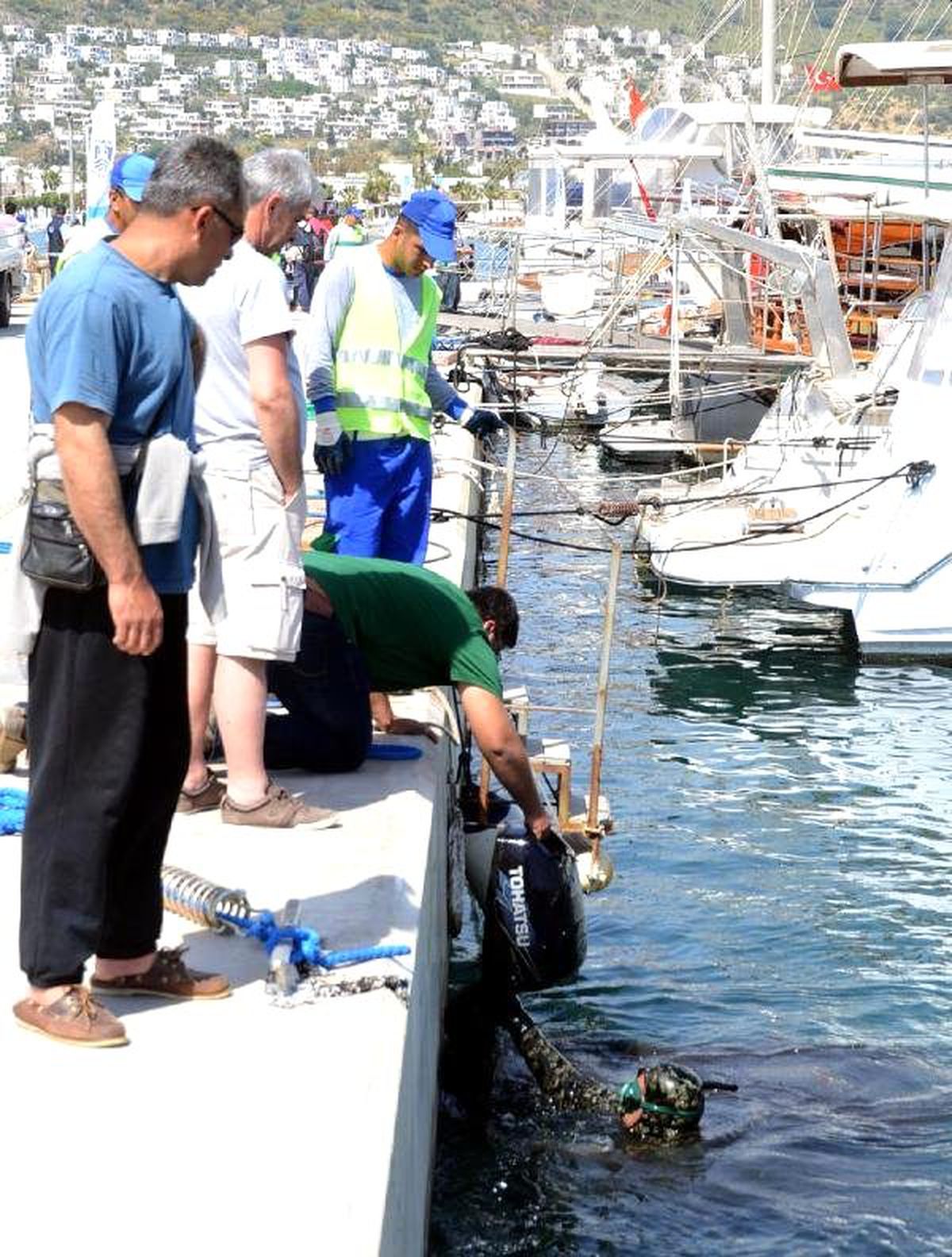Ortakent\'te Deniz Dibi Temizliği