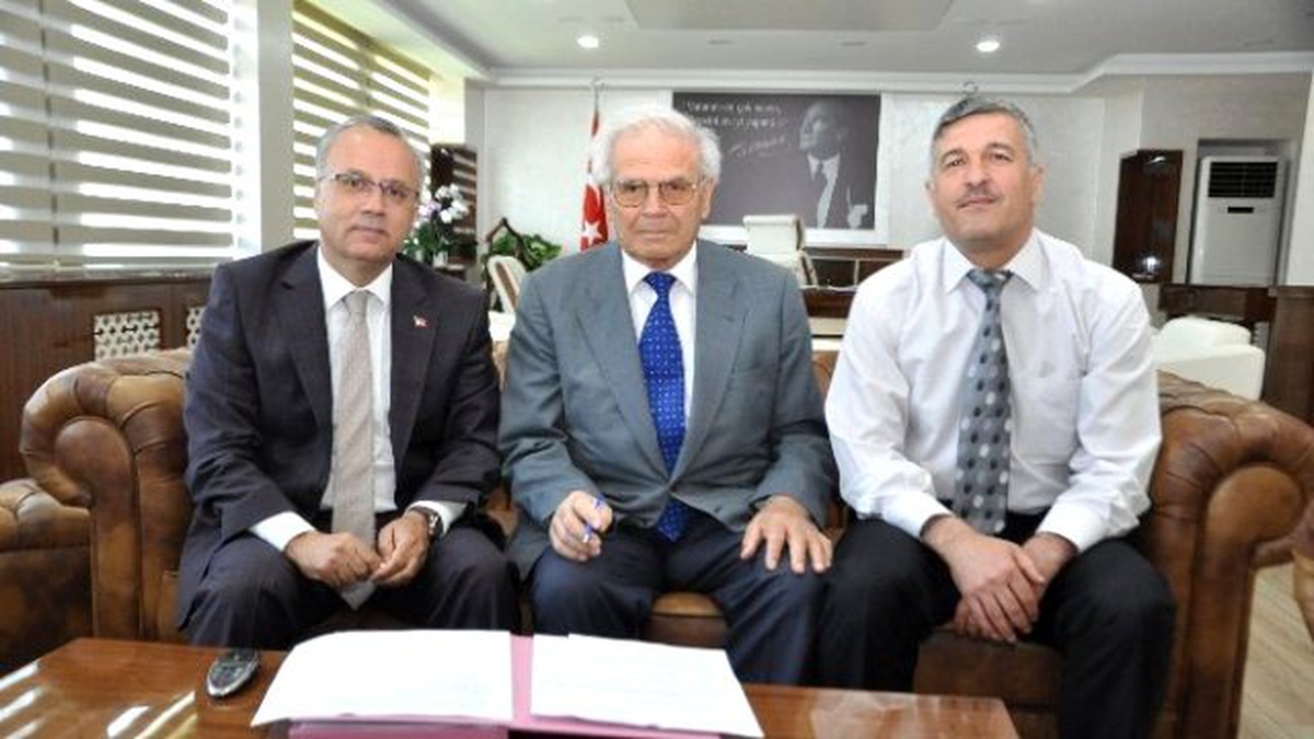 Salihli Belediyesi\'ne Anlamlı Bağış