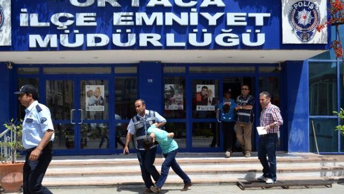 Sosyal Medyadan Tanıştıkları Gurbetçileri Dolandırdılar