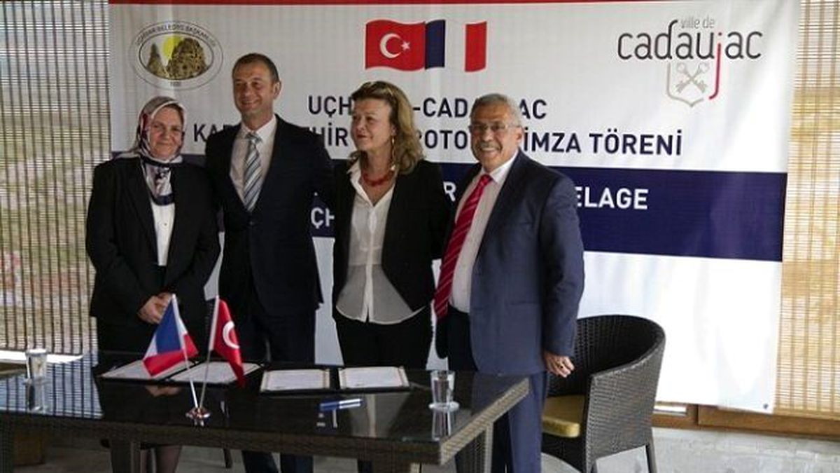 Uçhisar ve Cadaujac Belediyelari Arasında Kardeş Şehir Protokolü İmzalandı
