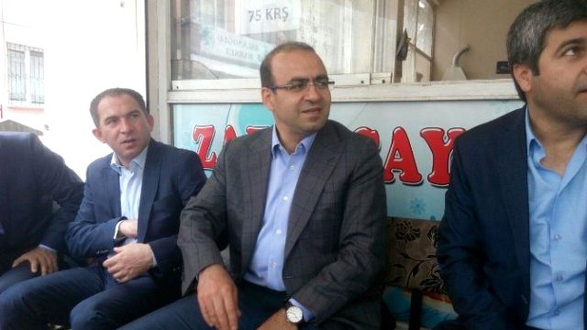AK Parti\'de Seçim Çalışmaları Hız Kesmiyor