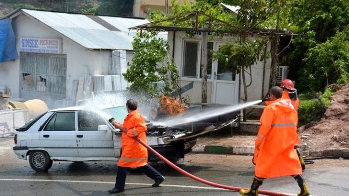 Artvin\'de Lpg\'li Araç Yangını Korkuttu
