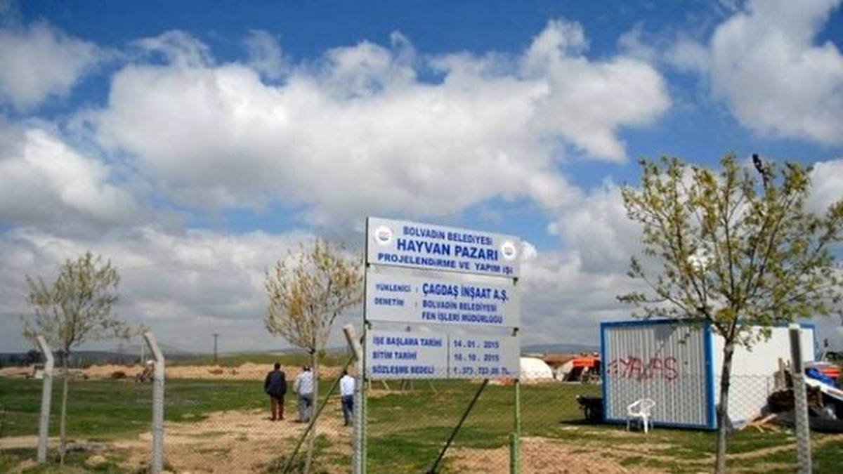 Bolvadin Modern Hayvan Pazarı İnşaatı Tüm Hızıyla Sürüyor