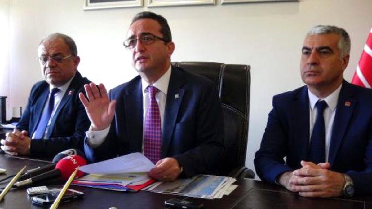 CHP\'li Tezcan\'dan "Kaymakamlar Eliyle Aday Tanıtım Toplantısı" Eleştirisi