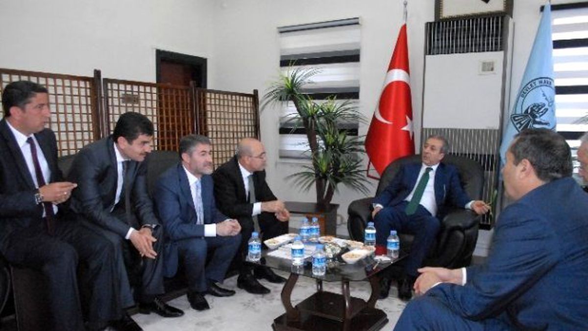 Cumhurbaşkanı Erdoğan\'ı, AK Parti Genel Başkan Yardımcıları ve Bakanlar Karşıladı