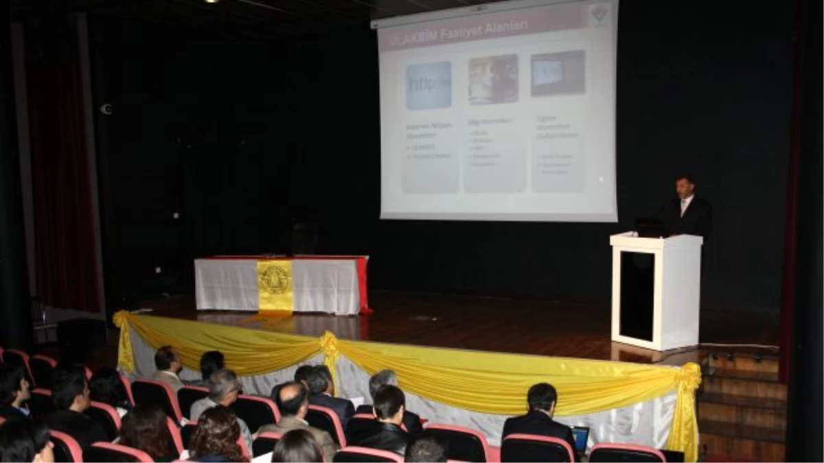 Dicle Üniversitesi\'nde Tubitak -ULAKBİM Eğitim Seminerleri Alıyor
