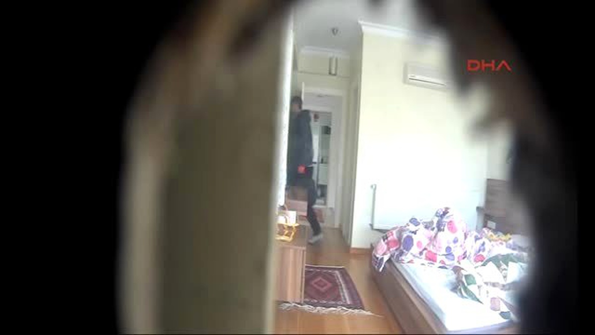 Fethiye Hırsızı Yakalatmak İçin Yatak Odasına Gizli Kamera Yerleştirdi