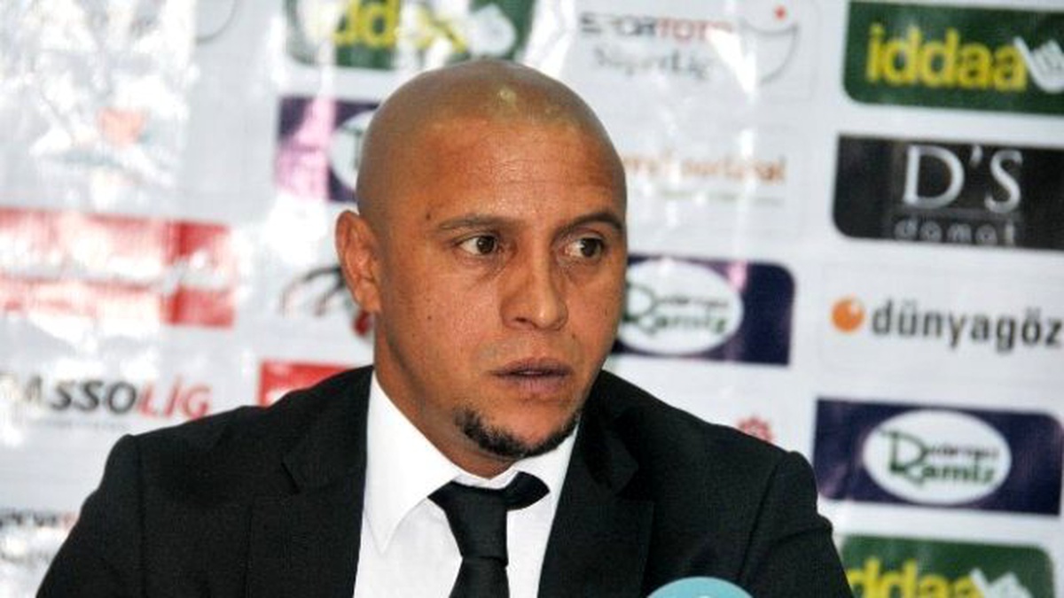 Galatasaray, Akhisar Belediyespor\'u Rahat Geçti