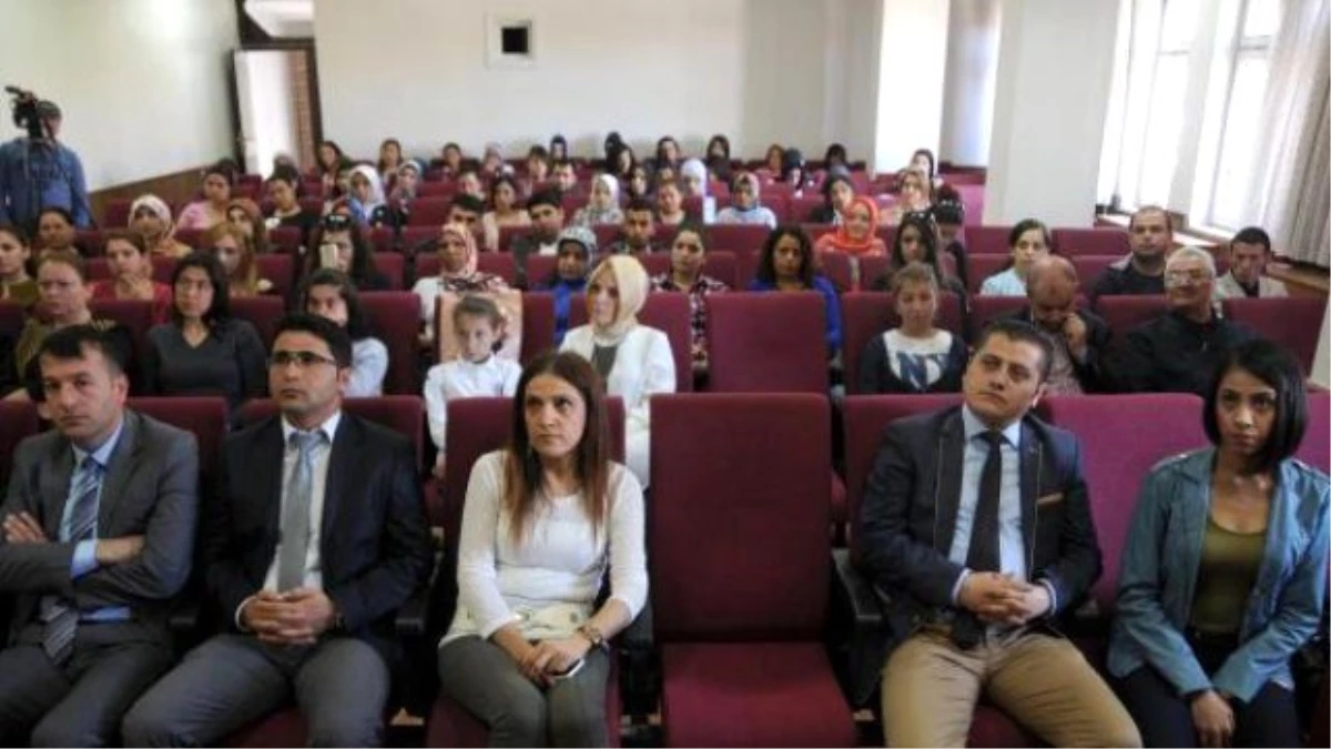 Gaziantep\'te Bilgisayar İşletmenliği Kursiyerlerine Sertifika