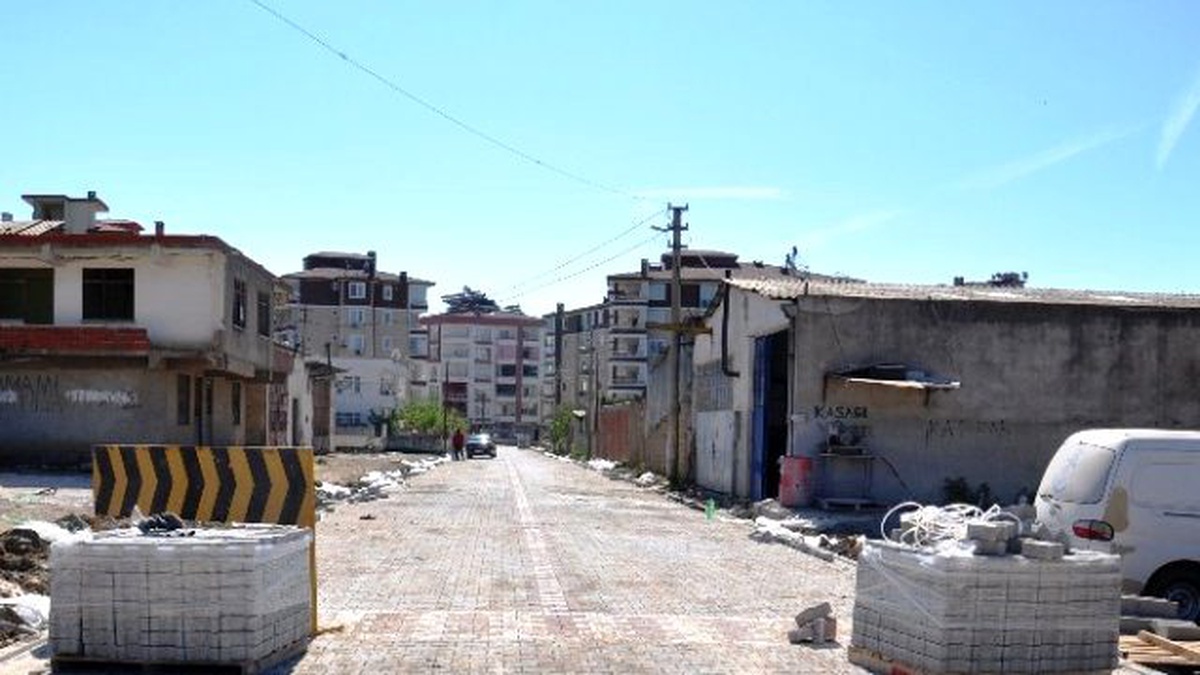 Gazicelal Mahallesi\'nde Yeniden Düzenleme Çalışmaları Yapılıyor