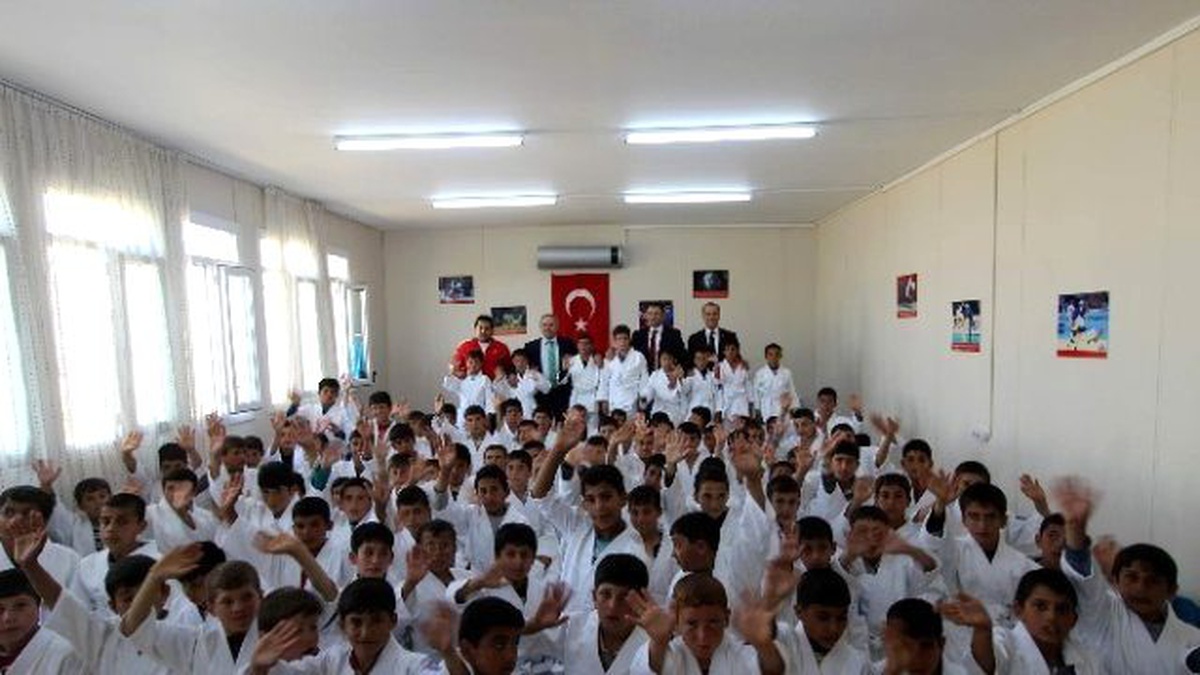 Gençlik Hizmetleri ve Spor İl Müdürlüğü\'ne Ziyaret