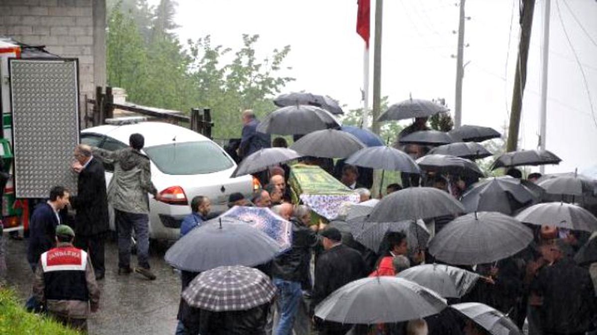 İçişleri Bakanı Öztürk\'ün Hala Acısı