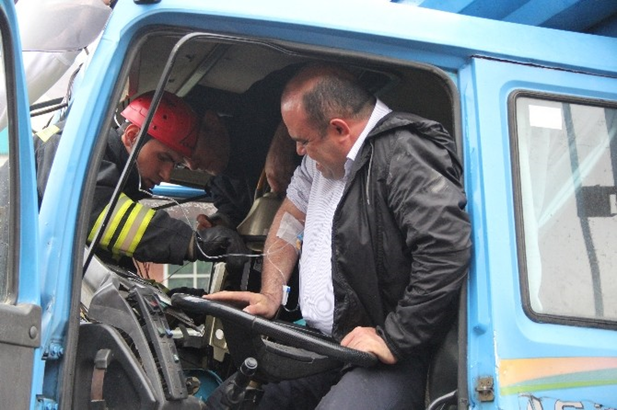 Kamyonla Test Sürüşü Yaparken Kaza Geçirdi