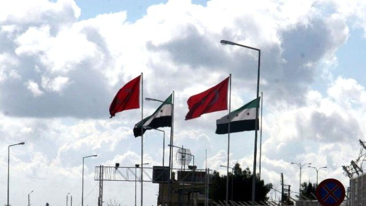Kilis\'te Sınırdan Geçmeye Çalışan 8 Kişi Yakalandı