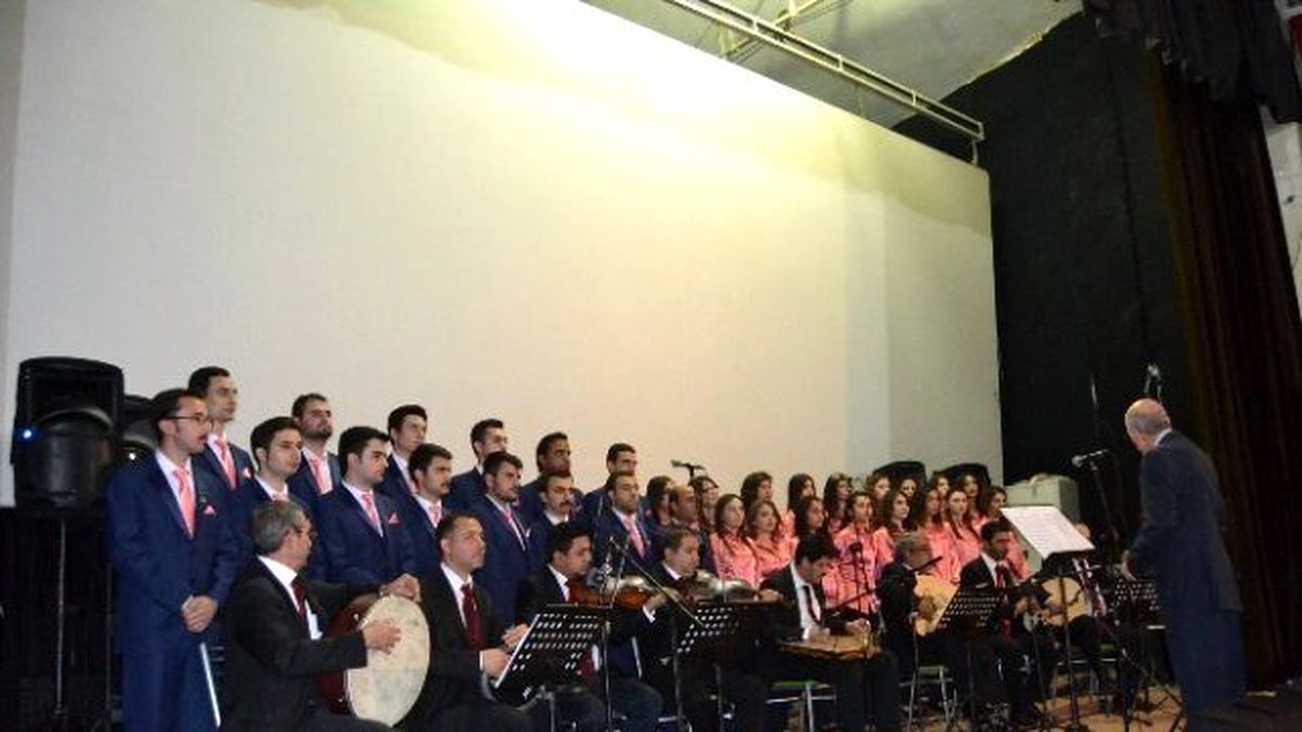 Kozan\'da Bahar Konseri