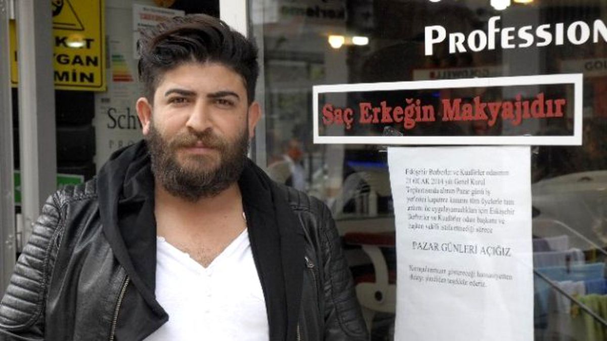 Kuaförden İlginç Protesto