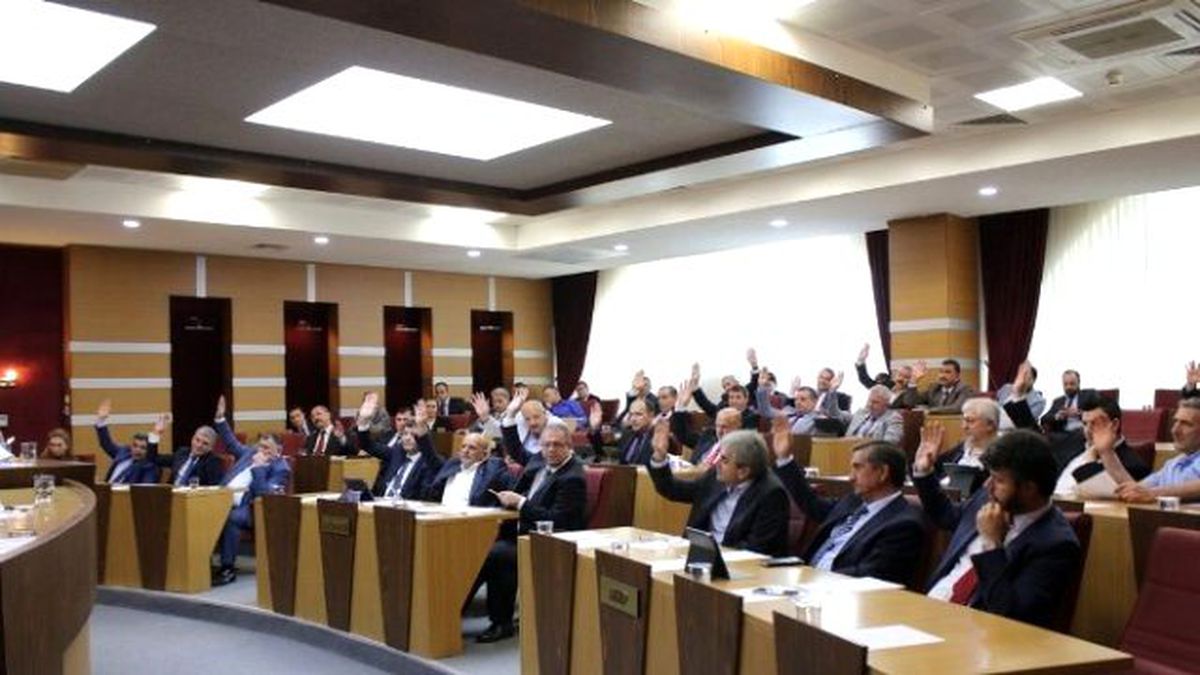 Mecliste Serdivan Gölpark Görüşüldü