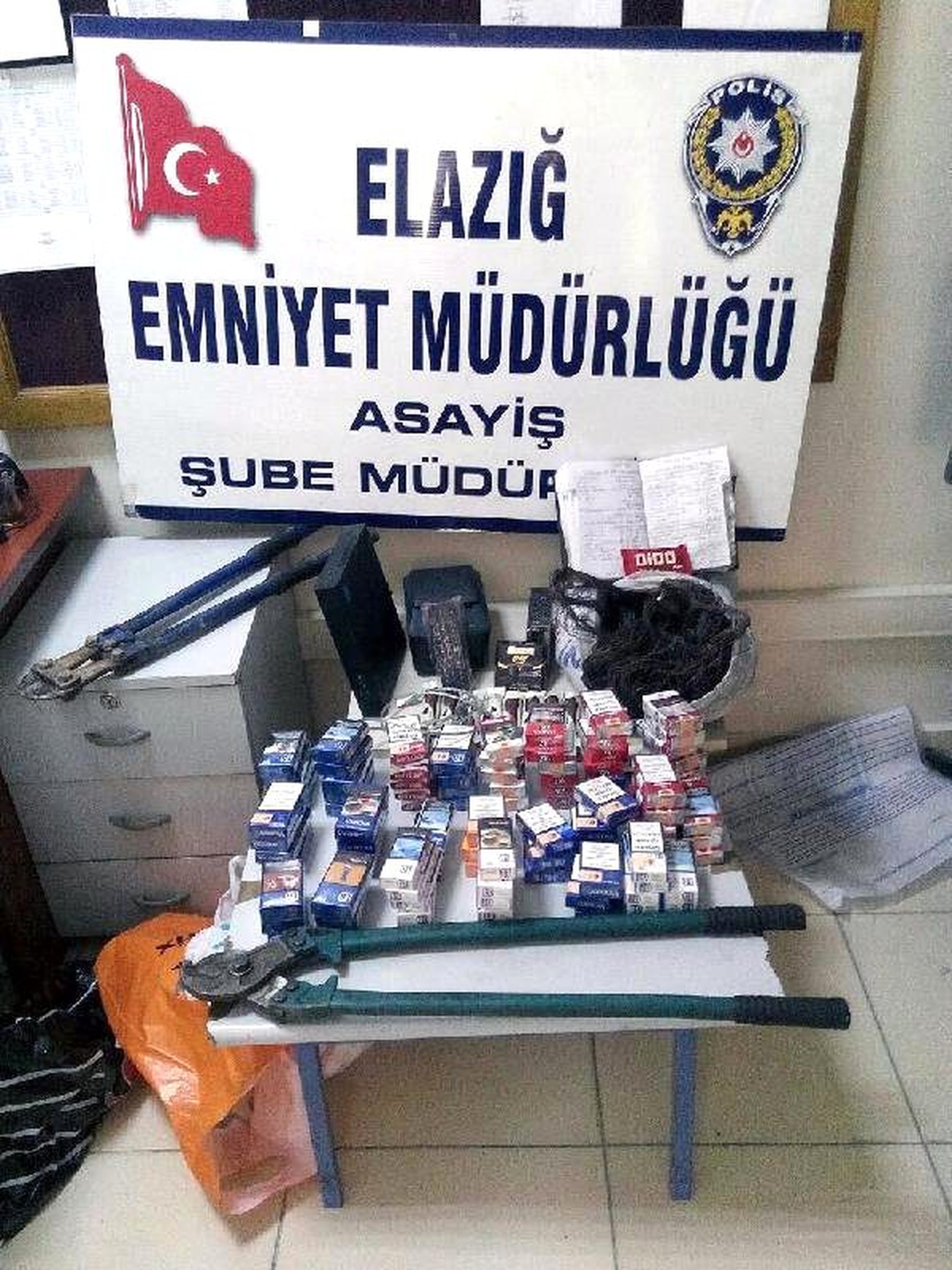 Memleketine İzinli Olarak Gelen Asker, Hırsızlık Yaparken Yakalandı