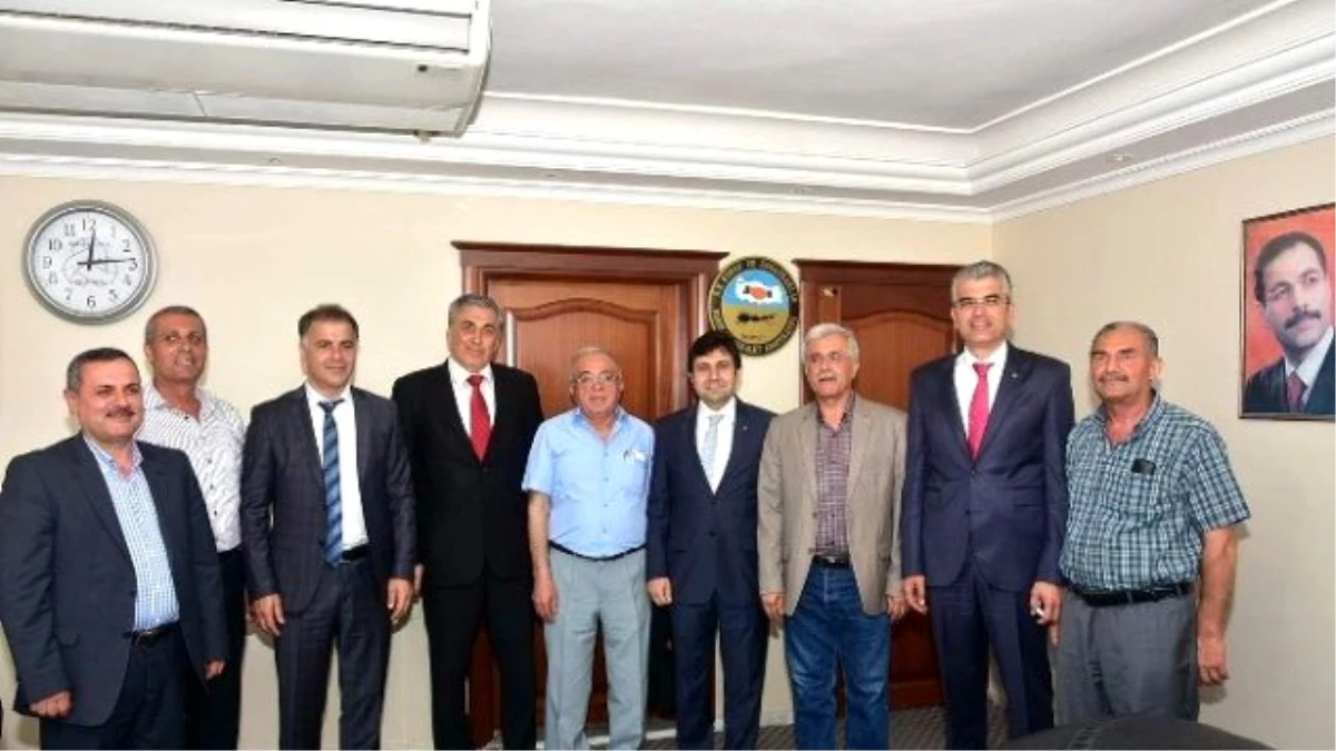 MHP Milletvekili Adayları Manavgat\'ta Esnaf Temsilcileriyle Buluştu