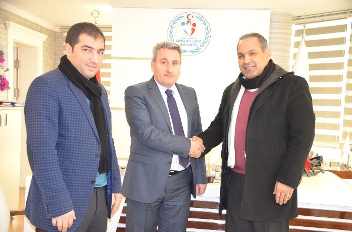 Salimi\'den Erzurum Karatesine Övgü