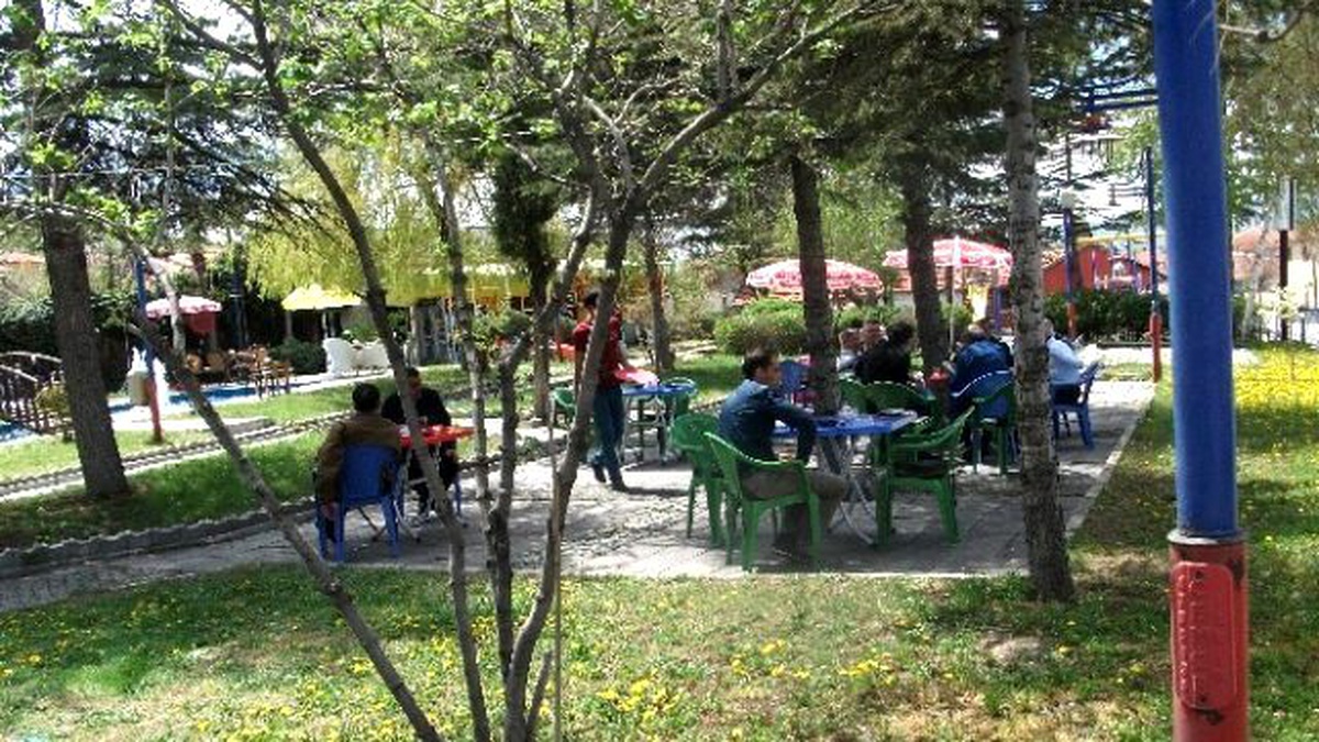 Seyitgazi Belediyesi Çay Bahçesi Yaza Hazır