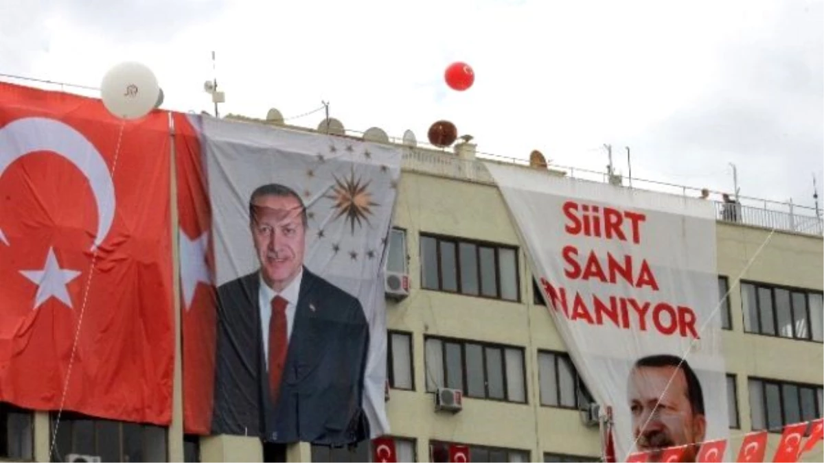 Siirt\'te Cumhurbaşkanı Erdoğan İçin Hummalı Çalışma