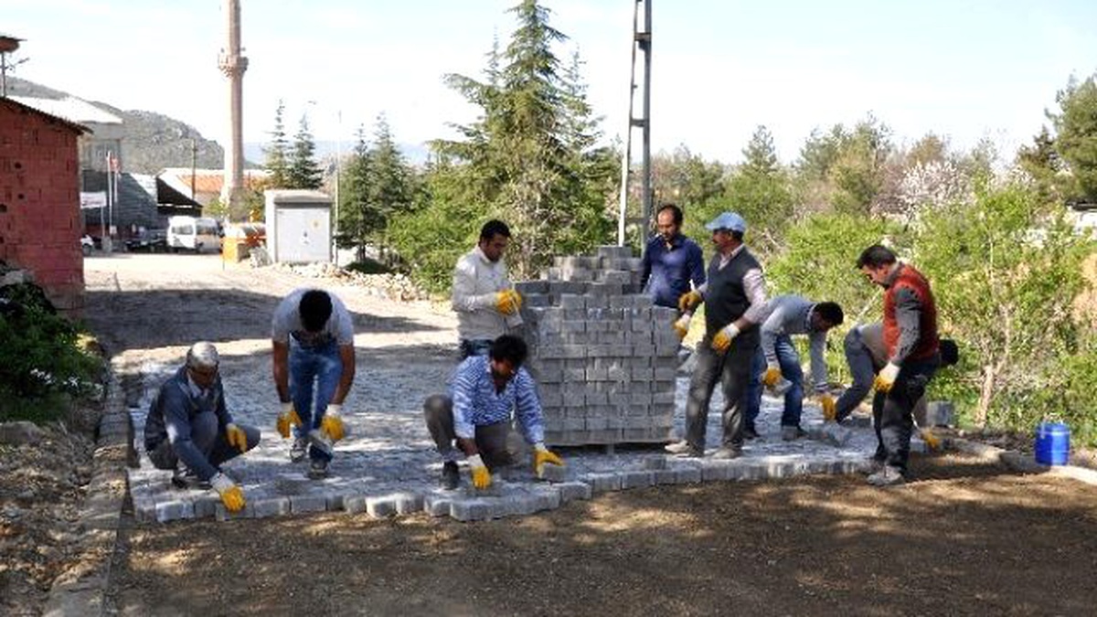 Sincik\'te 80 Bin Metrekare Kilit Taşı Döşenecek