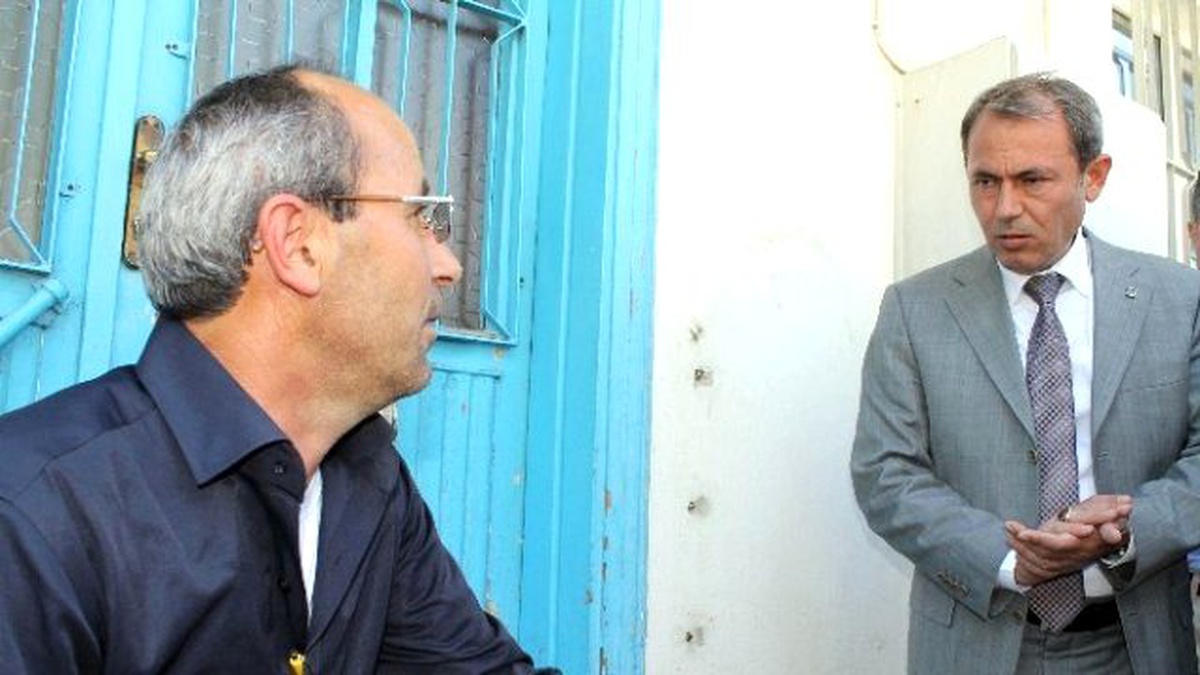 Tır\'ını Yakmak İsteyen Sürücü, Güçlükle İkna Edildi