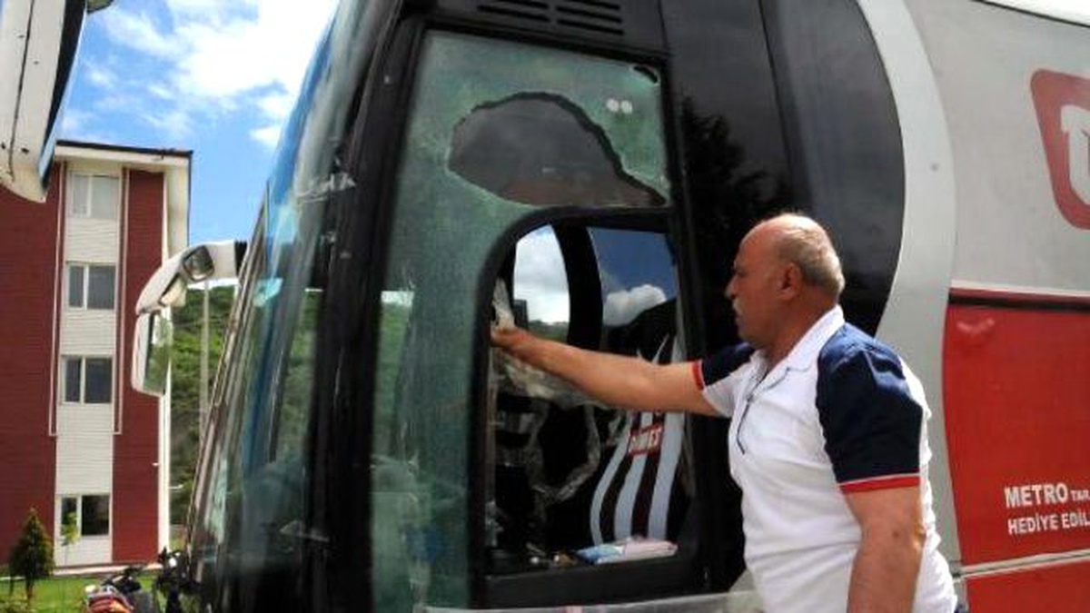 Tokatspor\'a Turgutlu\'da Taşlı Saldırı: "Savaşa Girmiş Gibiydik"
