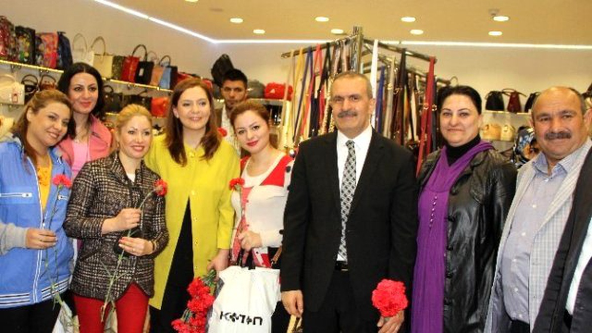 AK Parti Van Milletvekili Burhan Kayatürk\'ün Seçim Çalışmaları