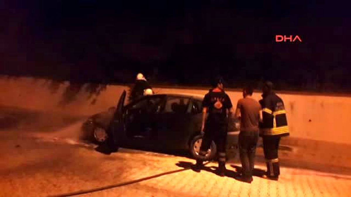 Aydın Seyir Halindeki Otomobil Alev Aldı