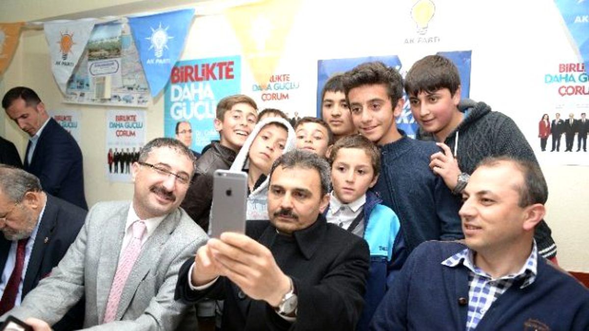 Başkan Külcü\'den Çocuklarla Selfie