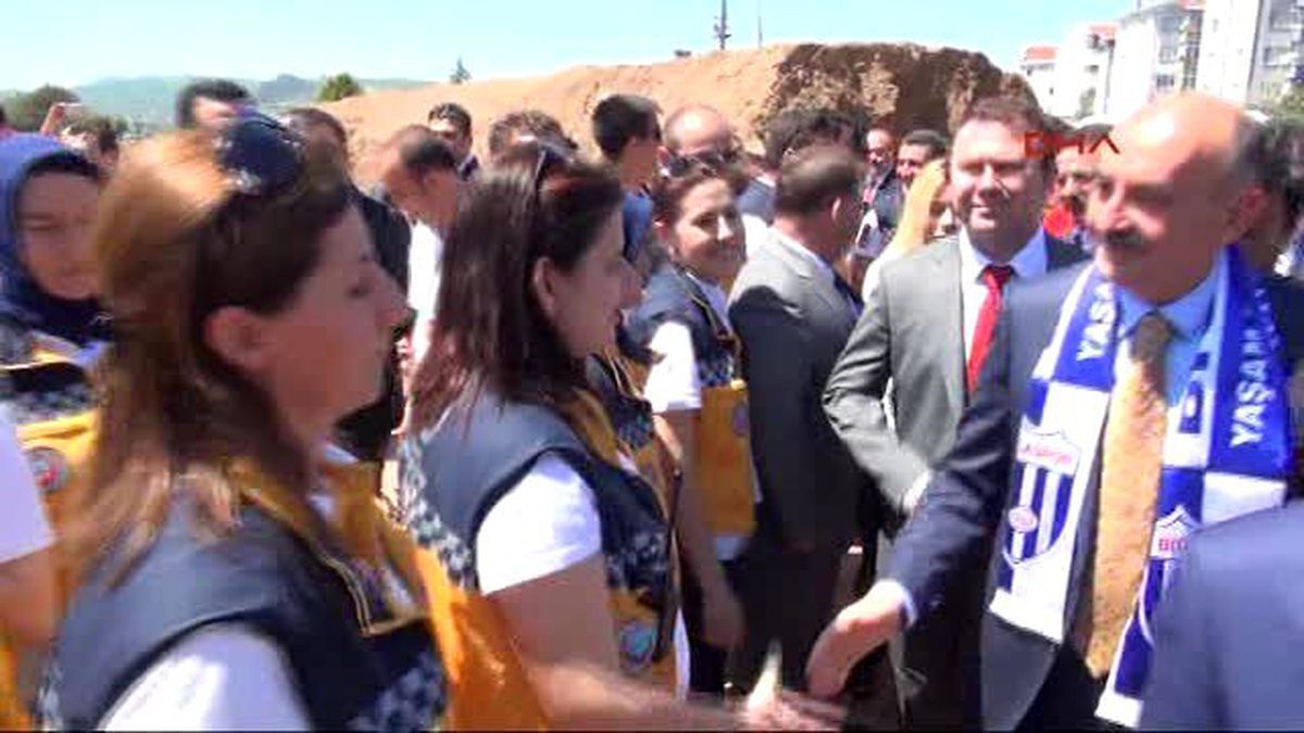 Çanakkale Bakan Müezzinoğlu, Biga\'da Hastane Temeli Attı