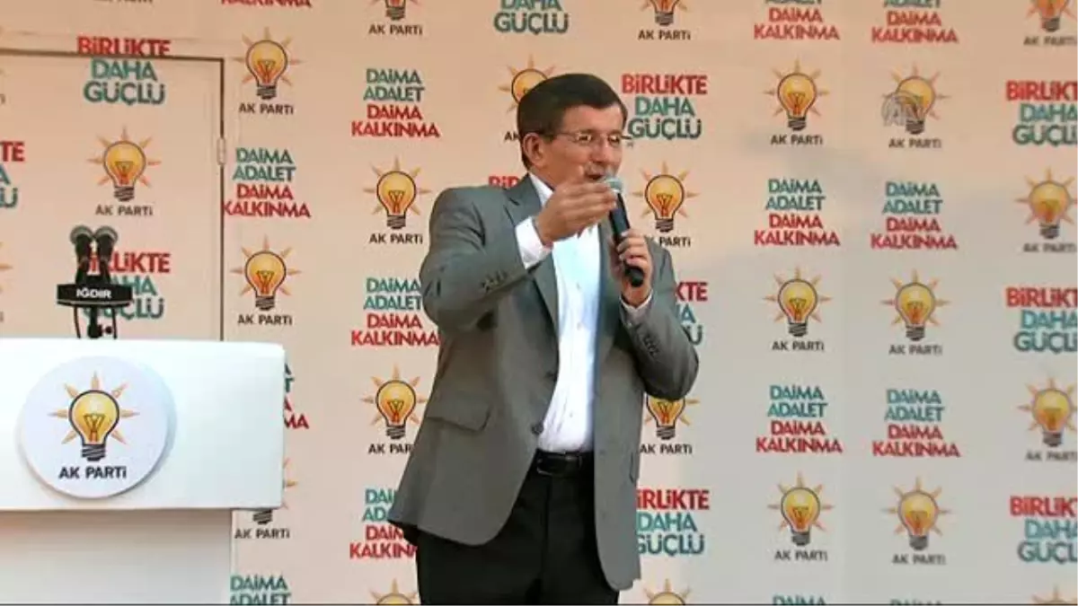 Davutoğlu: "Bunlar Aynı Tastan İçiyorlar"